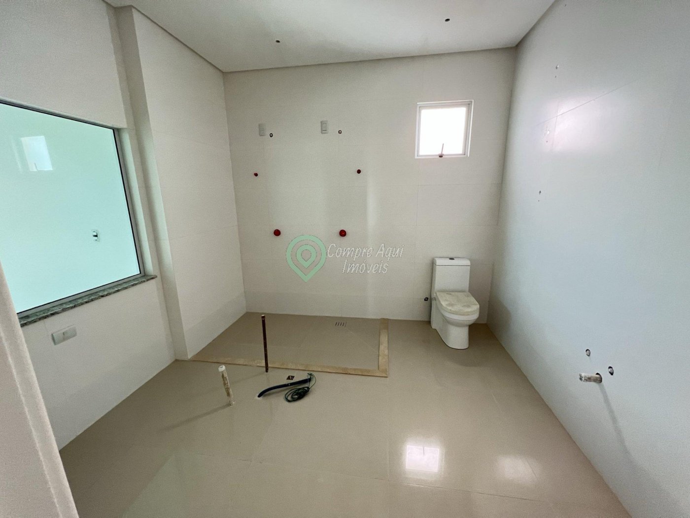 Apartamento 4 suítes FRENTE MAR