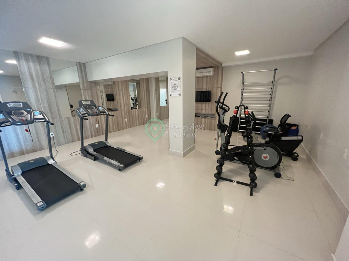 Apartamento 4 suítes FRENTE MAR