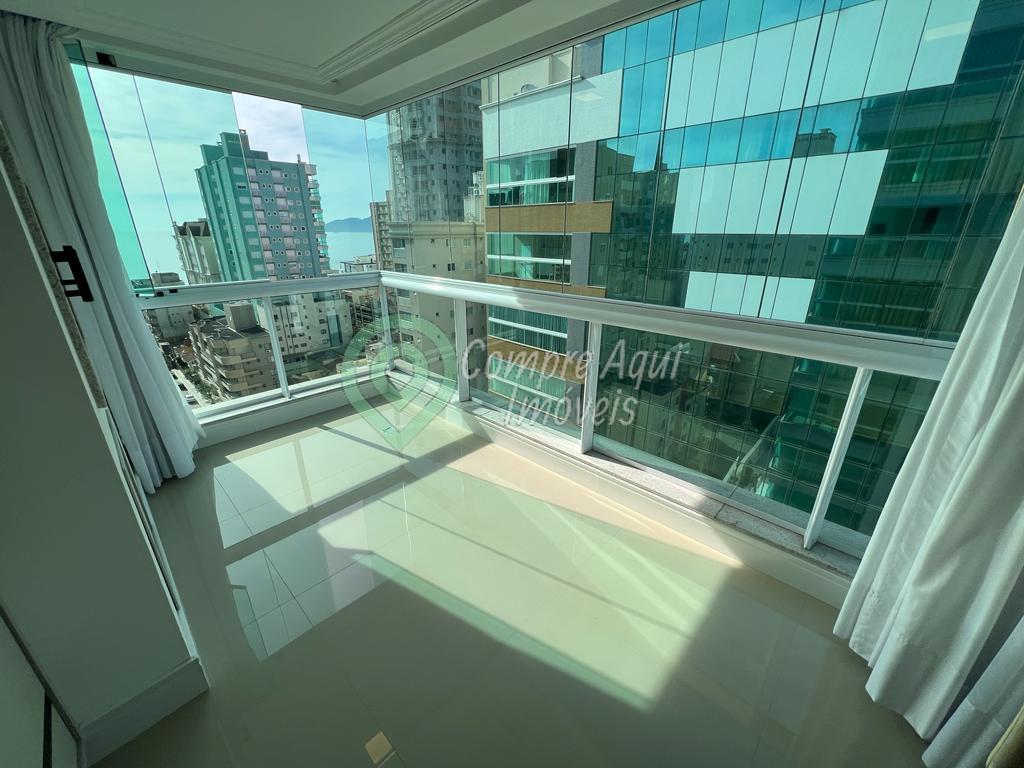 APARTAMENTO 3 SUÍTES 3 VAGAS DE GARAGEM  QUADRA MAR - MOBILIADO - MEIA PRAIA ITAPEMA