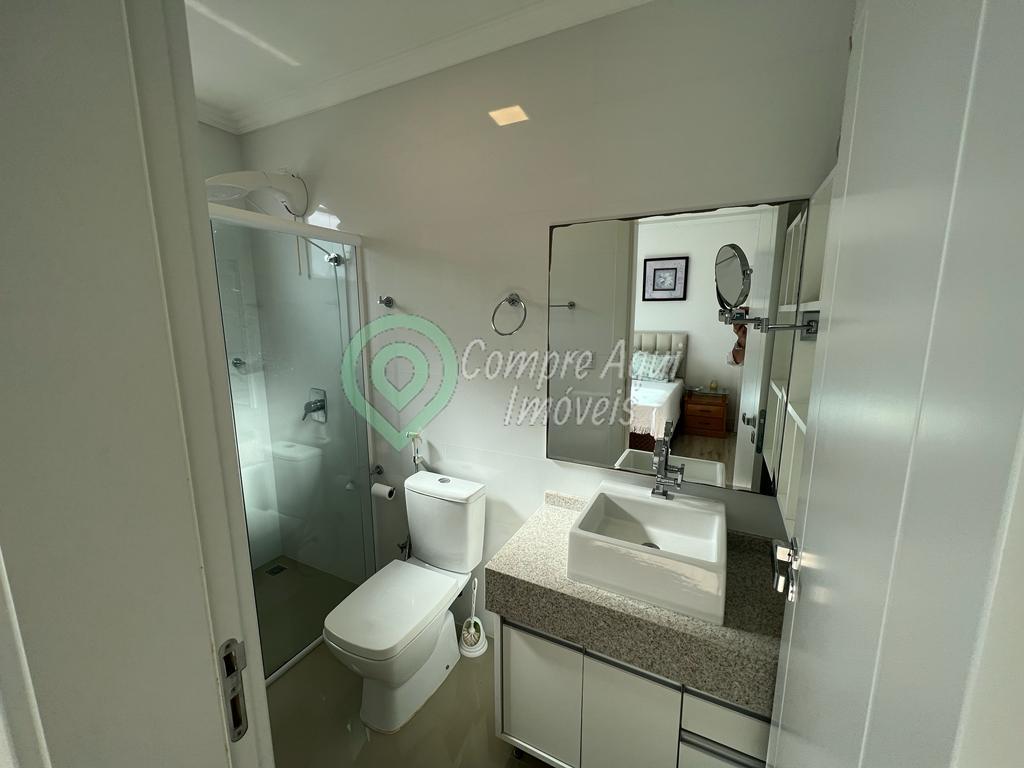 APARTAMENTO 3 SUÍTES 3 VAGAS DE GARAGEM  QUADRA MAR - MOBILIADO - MEIA PRAIA ITAPEMA