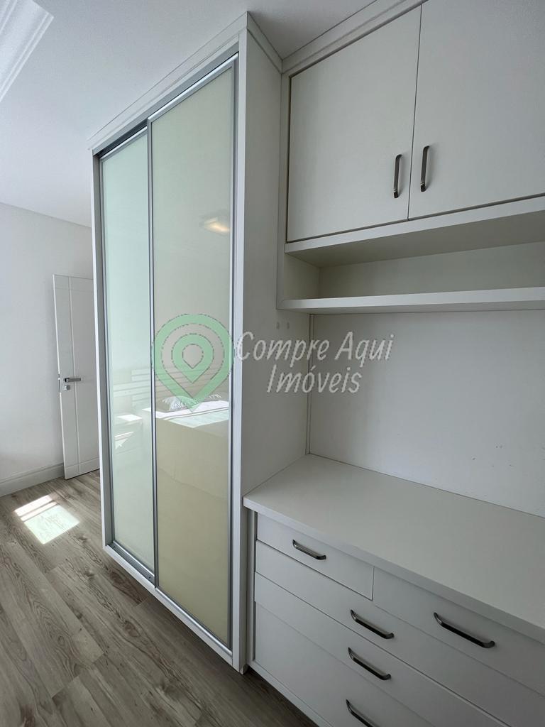APARTAMENTO 3 SUÍTES 3 VAGAS DE GARAGEM  QUADRA MAR - MOBILIADO - MEIA PRAIA ITAPEMA