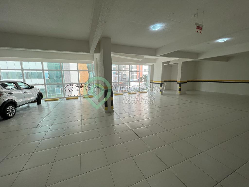 APARTAMENTO 3 SUÍTES 3 VAGAS DE GARAGEM  QUADRA MAR - MOBILIADO - MEIA PRAIA ITAPEMA