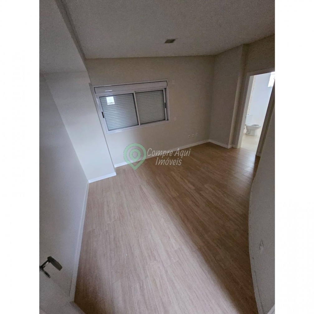 Sofisticado apartamento 3 suítes na Meia Praia em Itapema SC