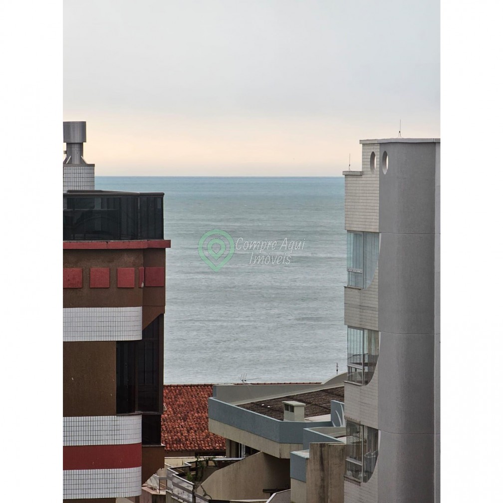 Sofisticado apartamento 3 suítes na Meia Praia em Itapema SC